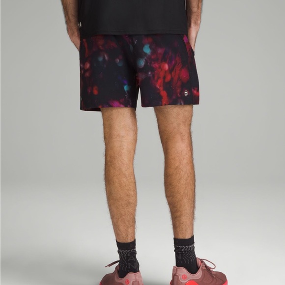 Lululemon Team Canada Pace Breaker Lined Short 5" Olympics 2024 Paris New - Picture 2 of 7